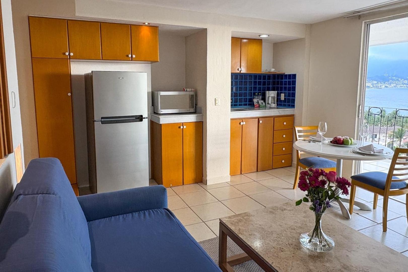 Holiday home Comfort With Ocean View & Access! *
